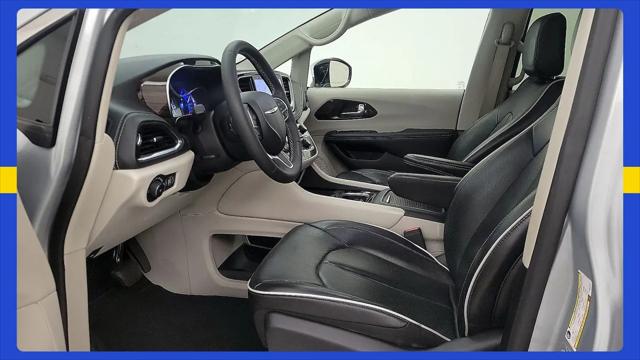 2023 Chrysler Pacifica Hybrid Limited