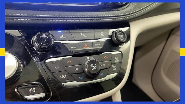 2023 Chrysler Pacifica Hybrid Limited