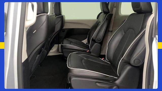 2023 Chrysler Pacifica Hybrid Limited