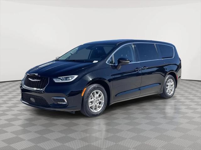 2024 Chrysler Pacifica Touring L for sale in Lincoln, NE
