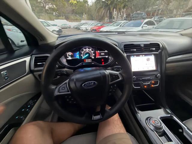 2017 Ford Fusion SE