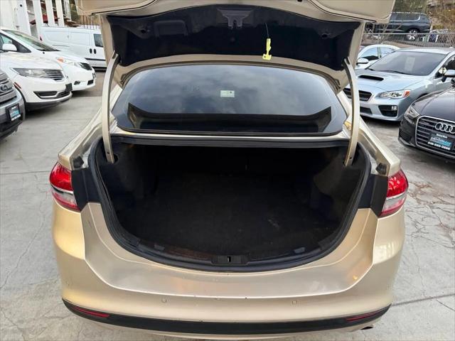 2017 Ford Fusion SE
