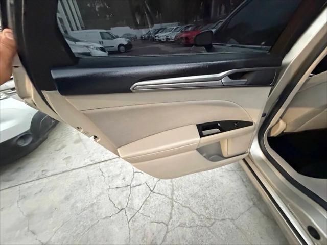 2017 Ford Fusion SE