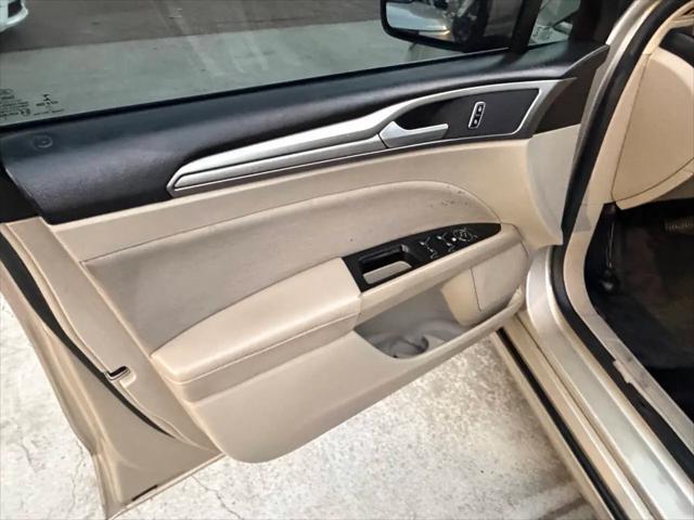 2017 Ford Fusion SE