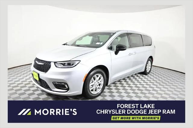 2026 Chrysler Pacifica Select for sale in Forest Lake, MN
