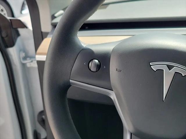 2023 Tesla Model Y RWD