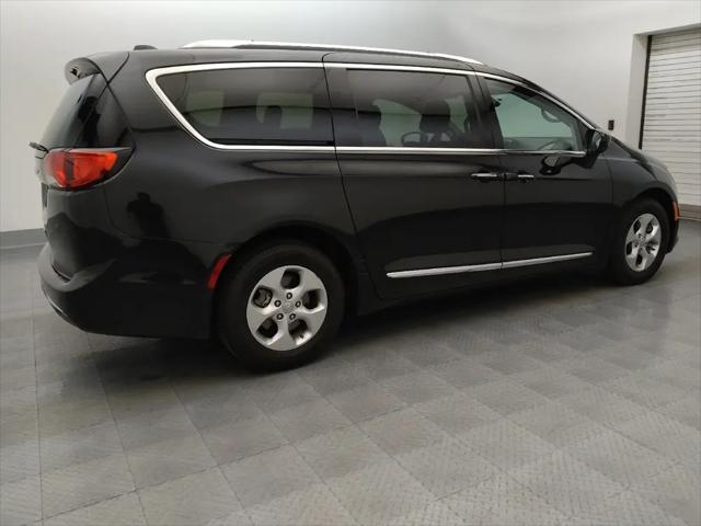 2017 Chrysler Pacifica Touring-L Plus