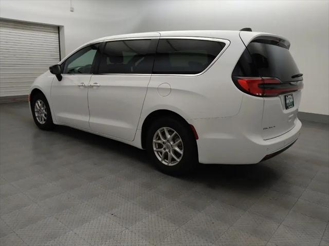 2024 Chrysler Pacifica Touring