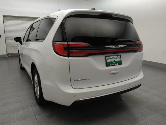 2024 Chrysler Pacifica Touring