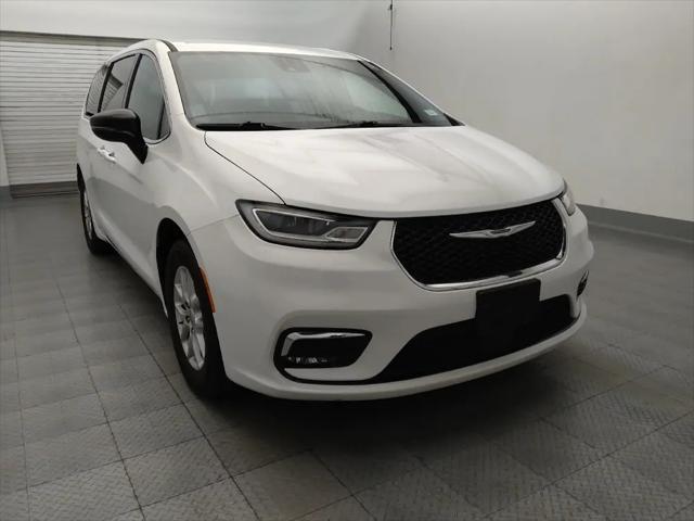 2024 Chrysler Pacifica Touring