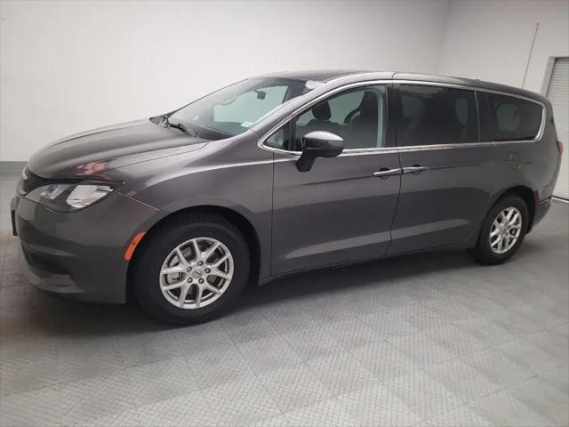 2021 Chrysler Voyager LX