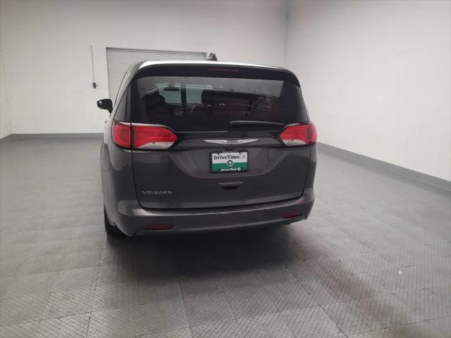 2021 Chrysler Voyager LX