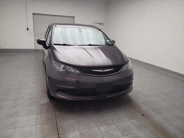 2021 Chrysler Voyager LX