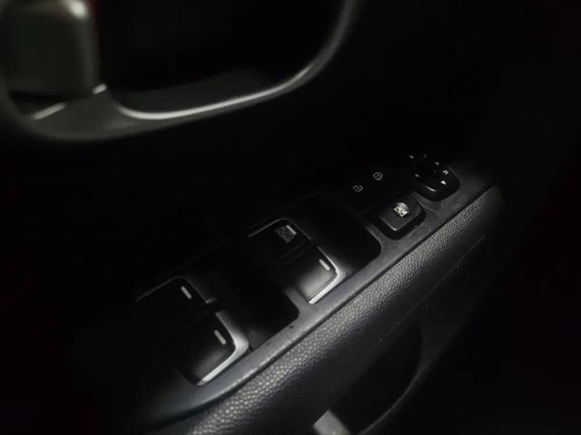 2018 Kia Alma Base