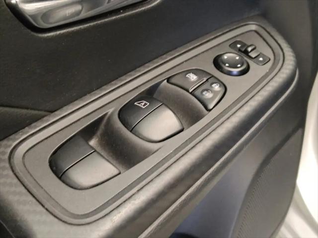 2020 Nissan Versa SV Xtronic CVT