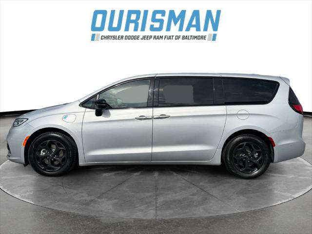 2023 Chrysler Pacifica Hybrid Limited 2023 Chrysler Pacifica Hybrid Limited
