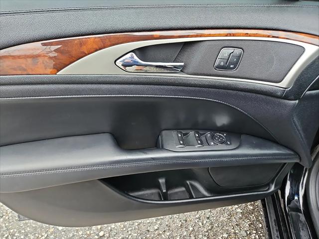 2017 Lincoln MKZ Select