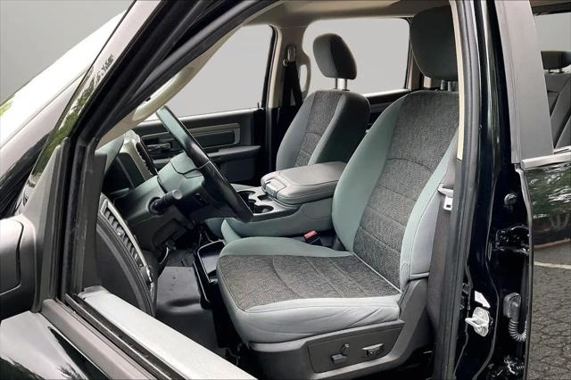 2019 Ram 1500 Classic Big Horn Crew Cab 4x4 64 Box
