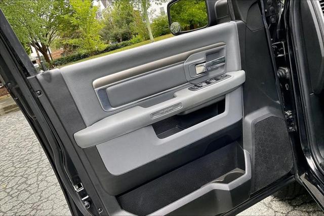 2019 Ram 1500 Classic Big Horn Crew Cab 4x4 64 Box