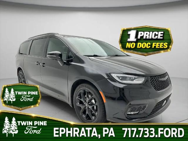 2025 Chrysler Pacifica Limited for sale in Ephrata, PA