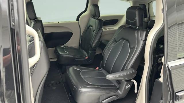 2023 Chrysler Pacifica Touring L AWD