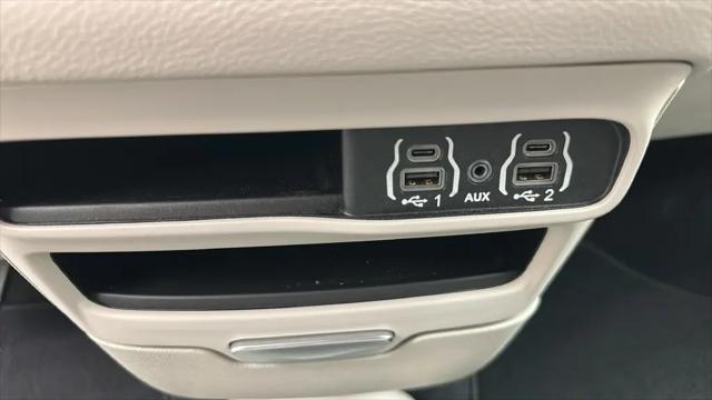 2023 Chrysler Pacifica Touring L AWD