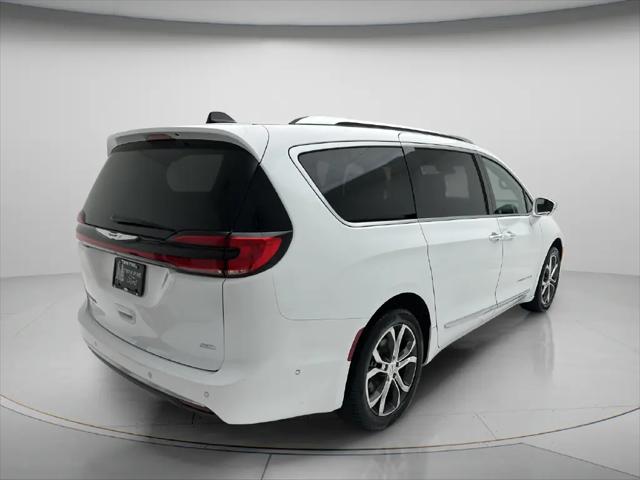 2024 Chrysler Pacifica Pinnacle AWD