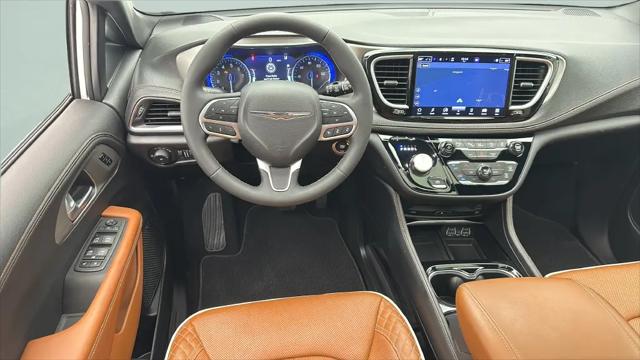 2024 Chrysler Pacifica Pinnacle AWD