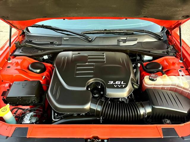 2021 Dodge Challenger SXT