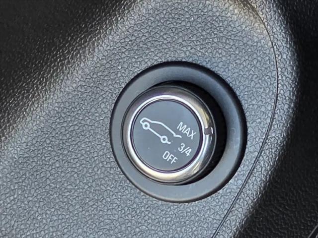 2025 Buick NV Avenir FWD