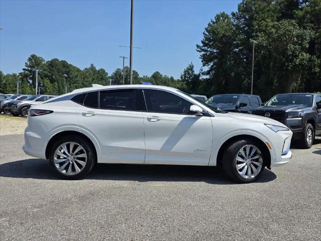 2025 Buick NV Avenir FWD