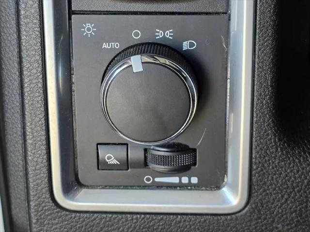 2024 Ram 1500 Classic Warlock Crew Cab 4x2 57 Box