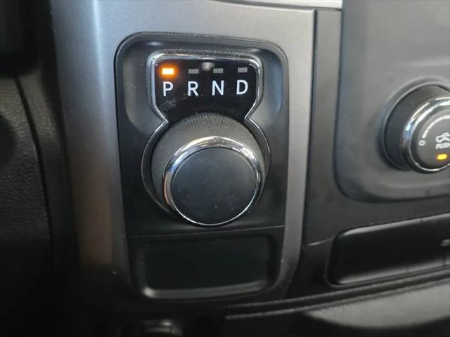2024 Ram 1500 Classic Warlock Crew Cab 4x2 57 Box