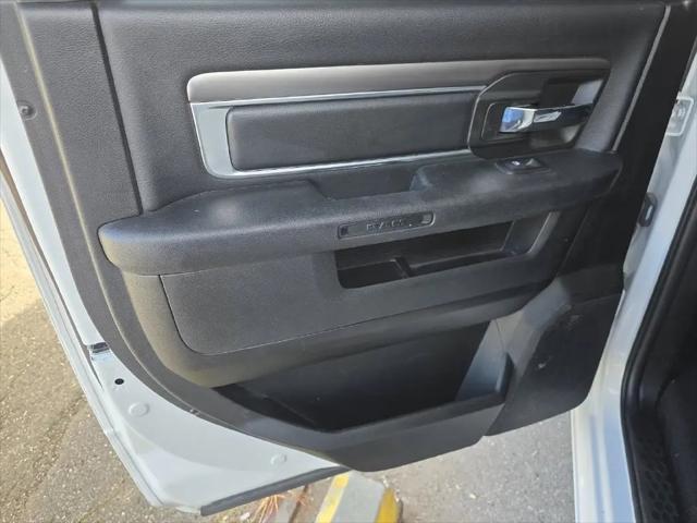 2024 Ram 1500 Classic Warlock Crew Cab 4x2 57 Box