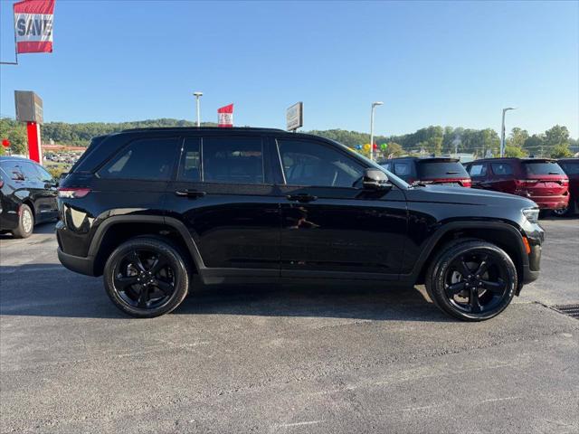 2024 Jeep Grand Cherokee Altitude 4x4 2024 Jeep Grand Cherokee Altitude 4x4
