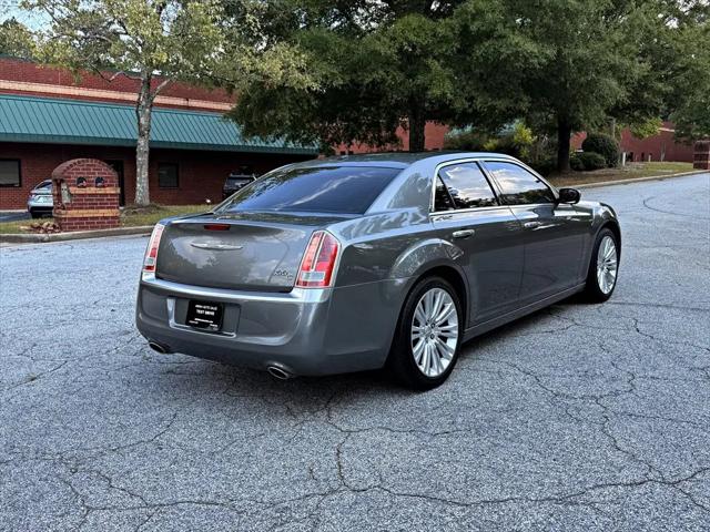 2012 Chrysler 300 Luxury Series
