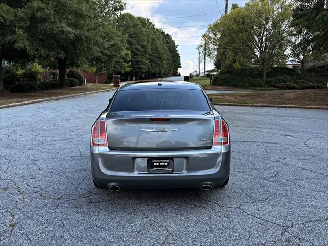 2012 Chrysler 300 Luxury Series