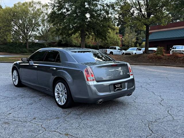 2012 Chrysler 300 Luxury Series