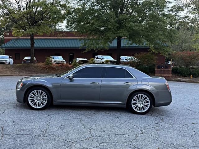 2012 Chrysler 300 Luxury Series