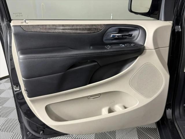2011 Dodge Grand Caravan SE/SXT