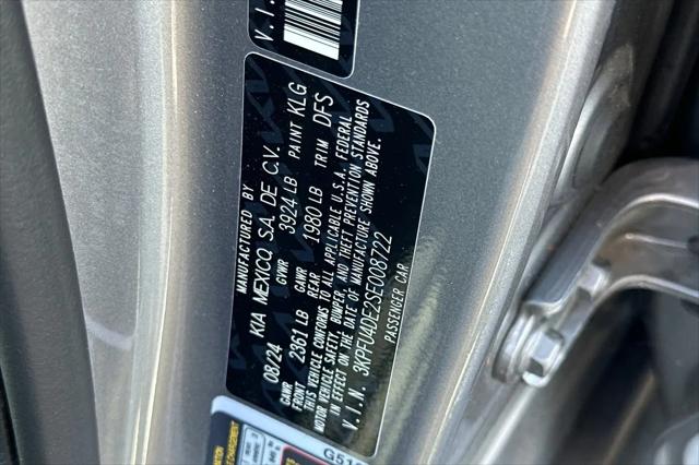 2025 Kia K4 EX