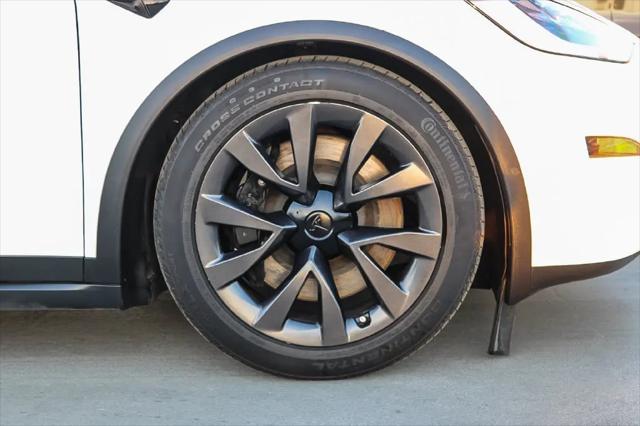 2023 Tesla Model X Standard Range