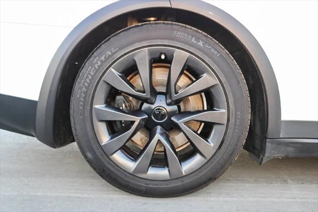 2023 Tesla Model X Standard Range