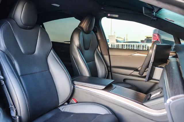 2023 Tesla Model X Standard Range