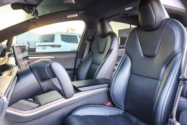 2023 Tesla Model X Standard Range