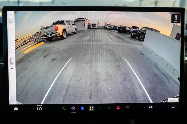 2023 Tesla Model X Standard Range