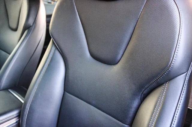 2023 Tesla Model X Standard Range