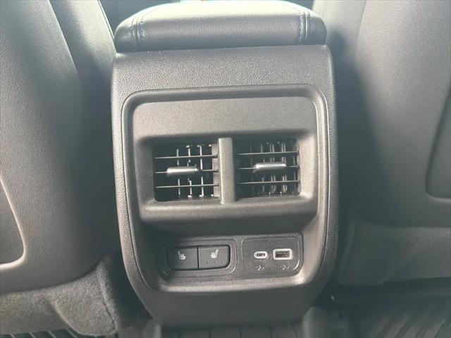 2025 Cadillac XT4 FWD Sport