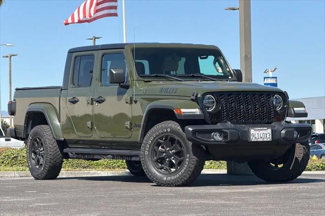 2022 Jeep Gladiator Sport