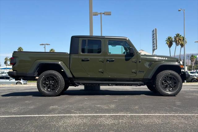 2022 Jeep Gladiator Sport
